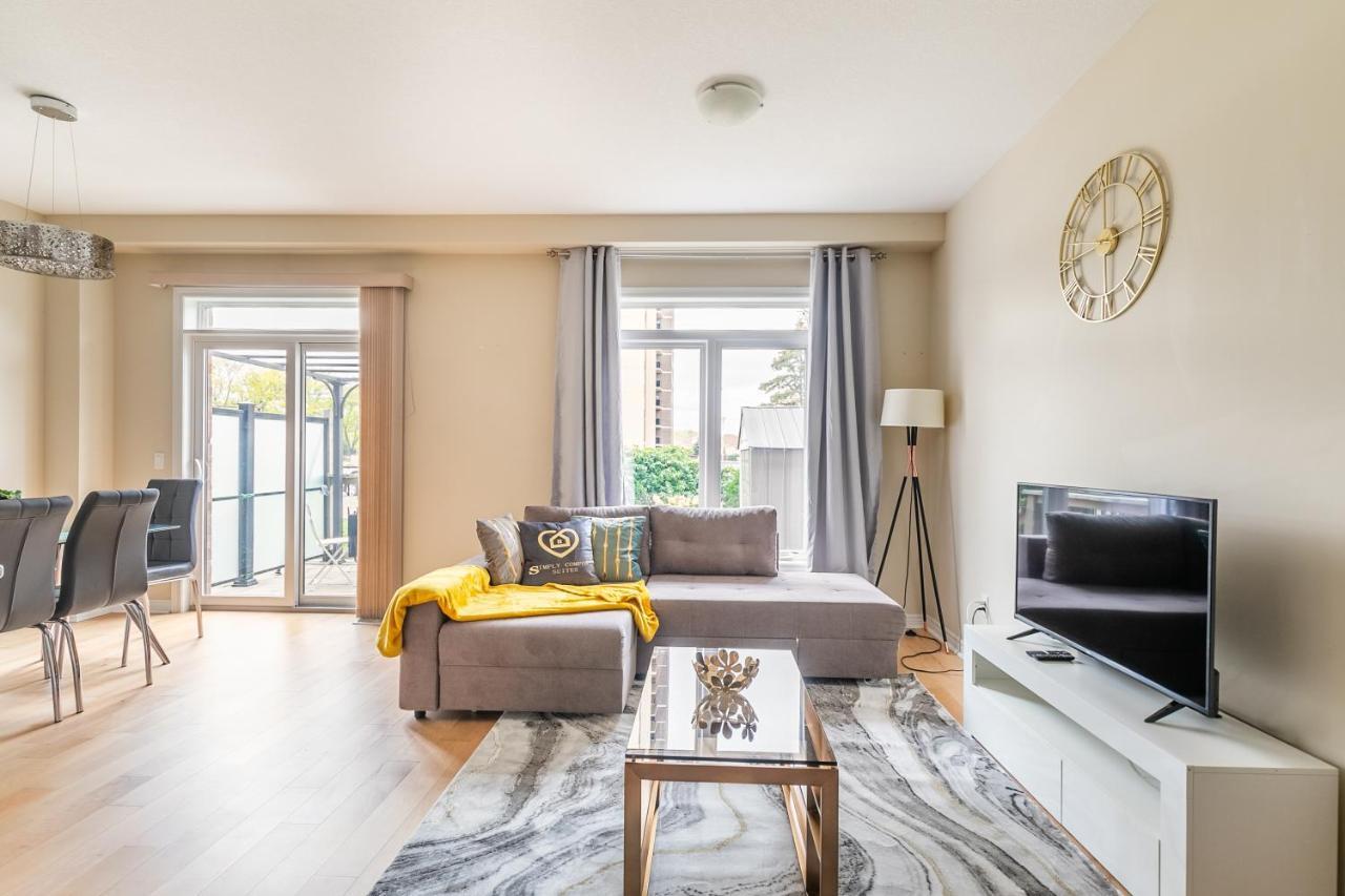 Globalstay Modern Townhomes In Lakeshore Steps To The Beach Χάμιλτον Εξωτερικό φωτογραφία