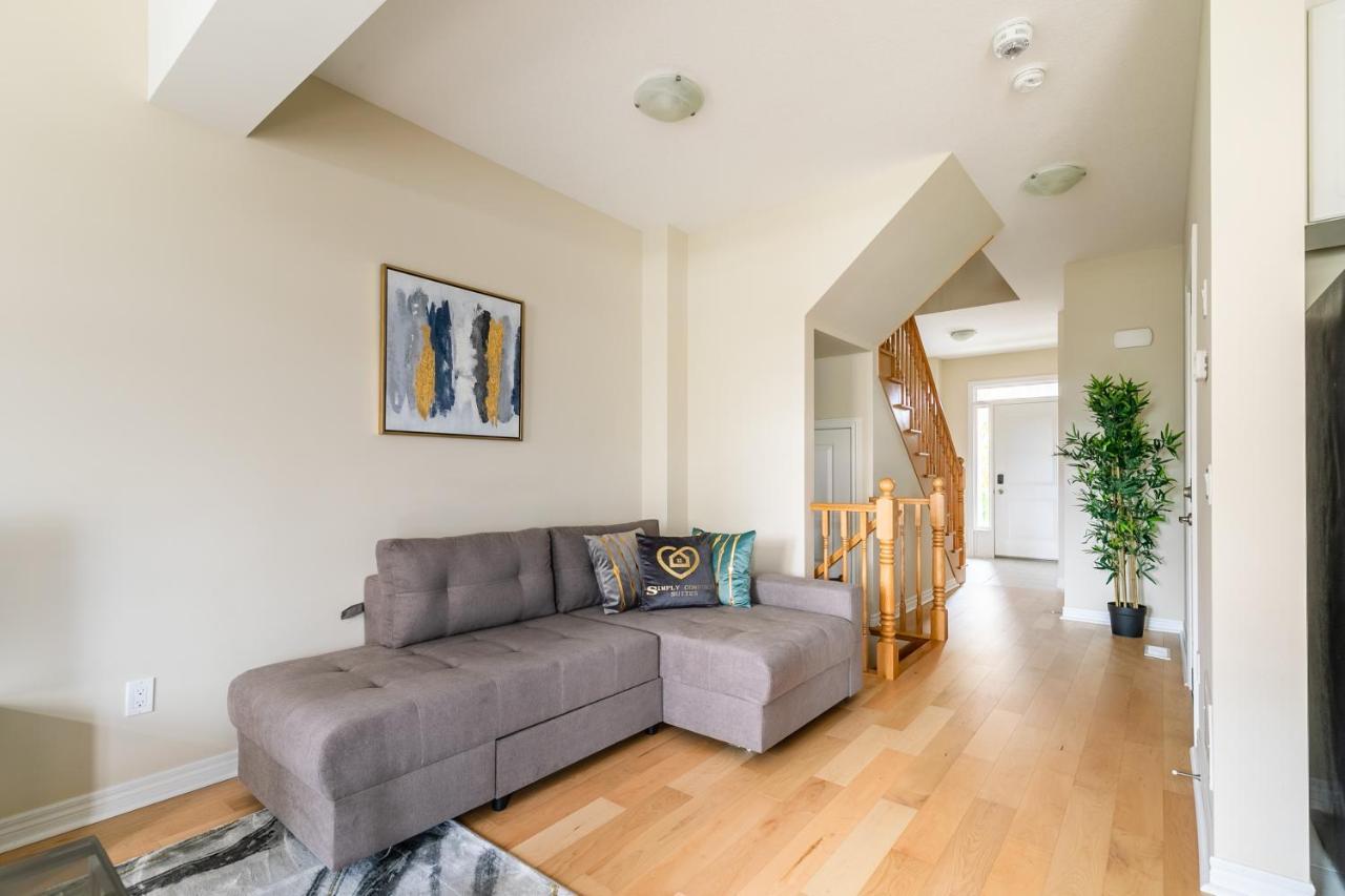 Globalstay Modern Townhomes In Lakeshore Steps To The Beach Χάμιλτον Εξωτερικό φωτογραφία